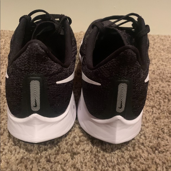 Nike Women’s Air Zoom Pegasus 36 - Picture 5 of 5
